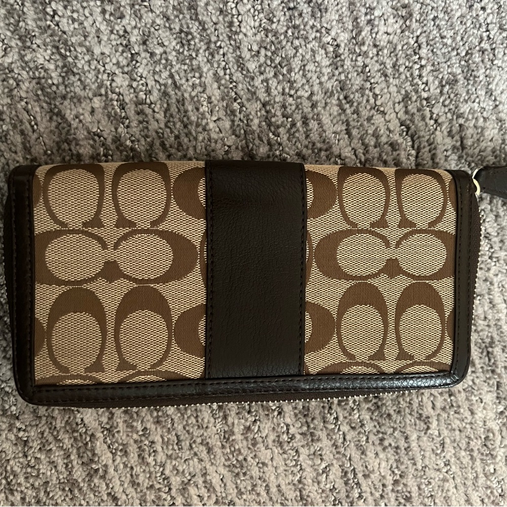Coach wallet